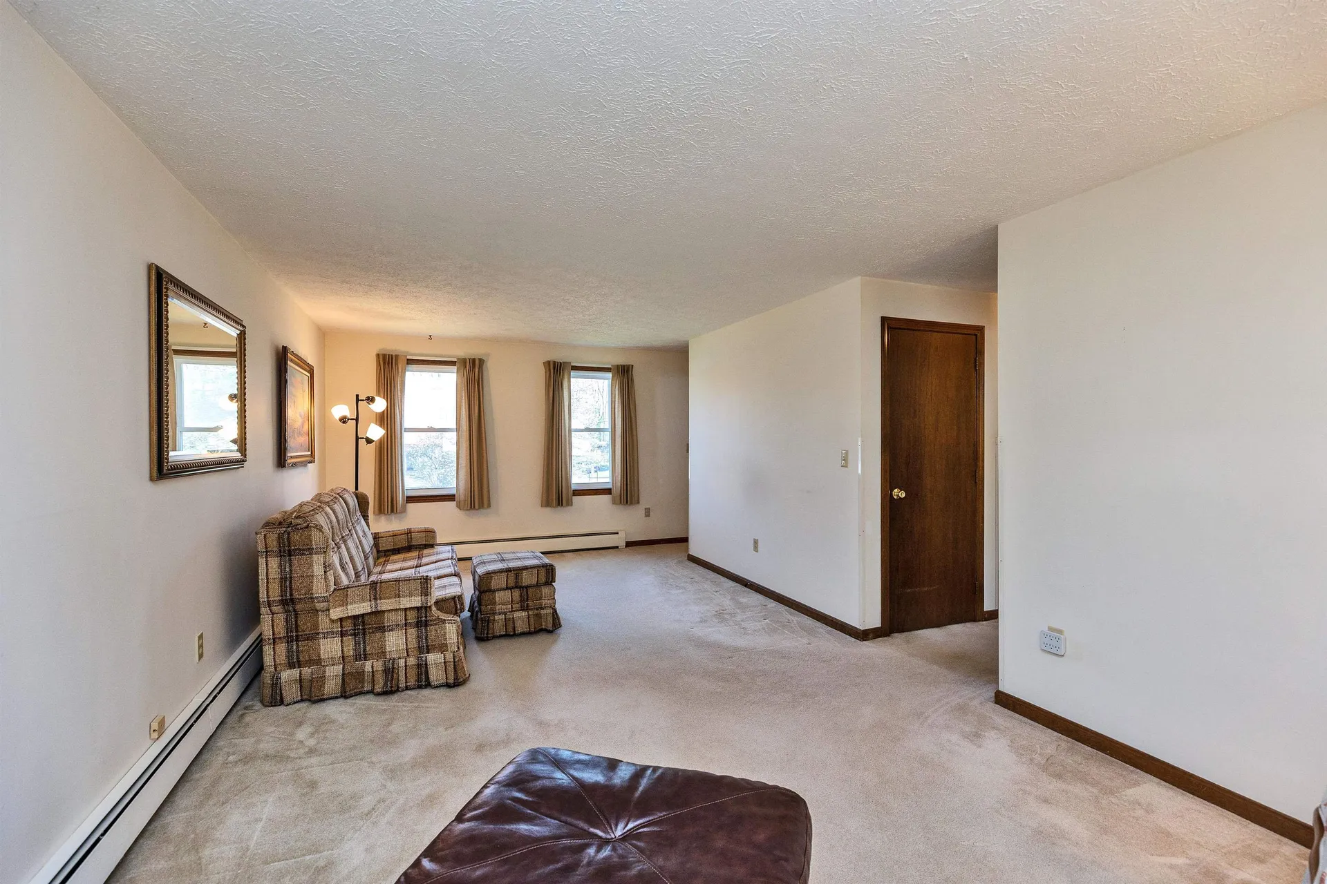 289 Patricia Lane Manchester NH 03104