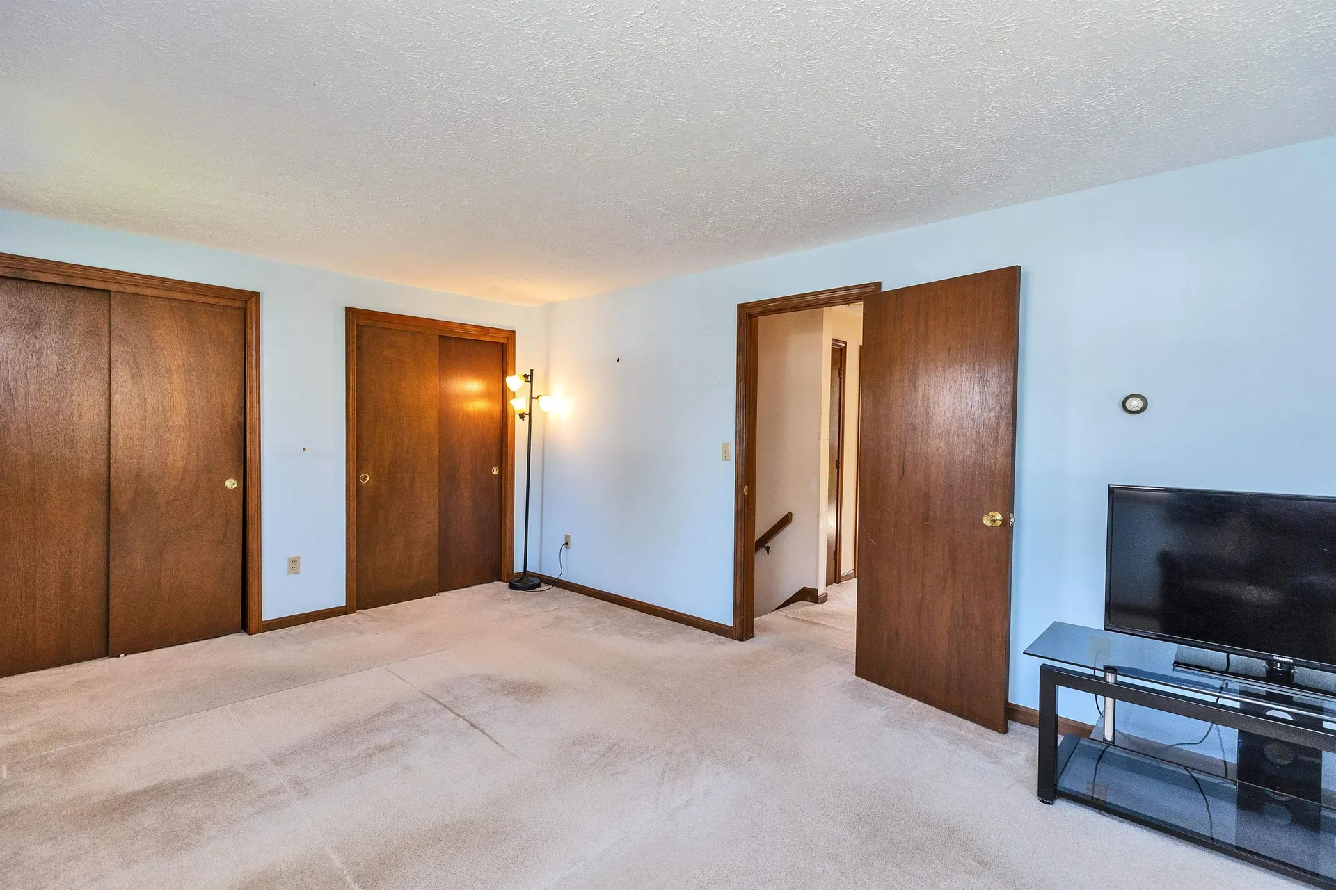 289 Patricia Lane Manchester NH 03104