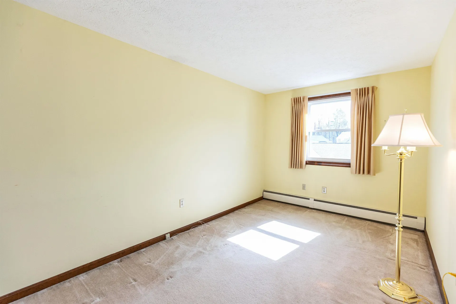 289 Patricia Lane Manchester NH 03104