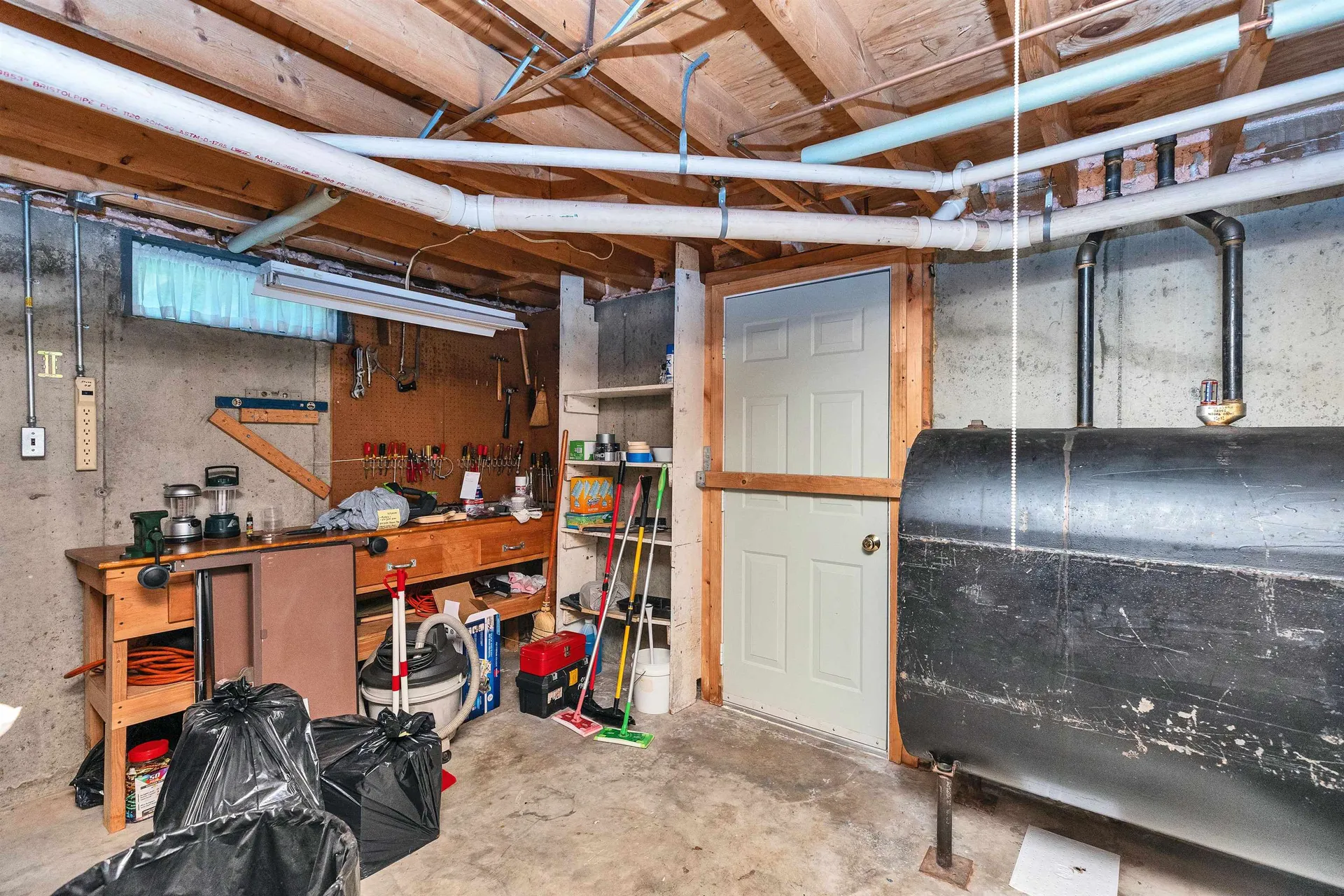 289 Patricia Lane Manchester NH 03104