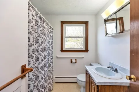 289 Patricia Lane Manchester NH 03104
