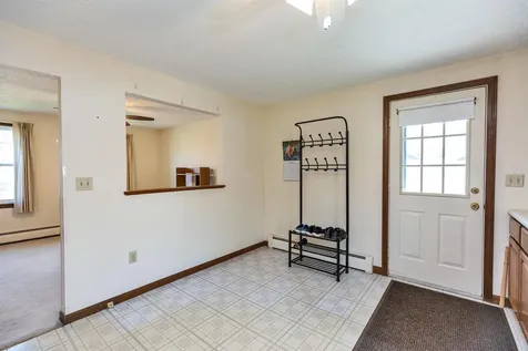 289 Patricia Lane Manchester NH 03104