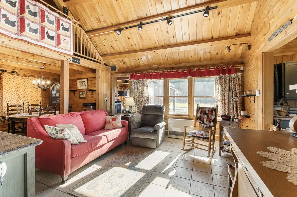 146 Claybrook Road Canaan VT 05903