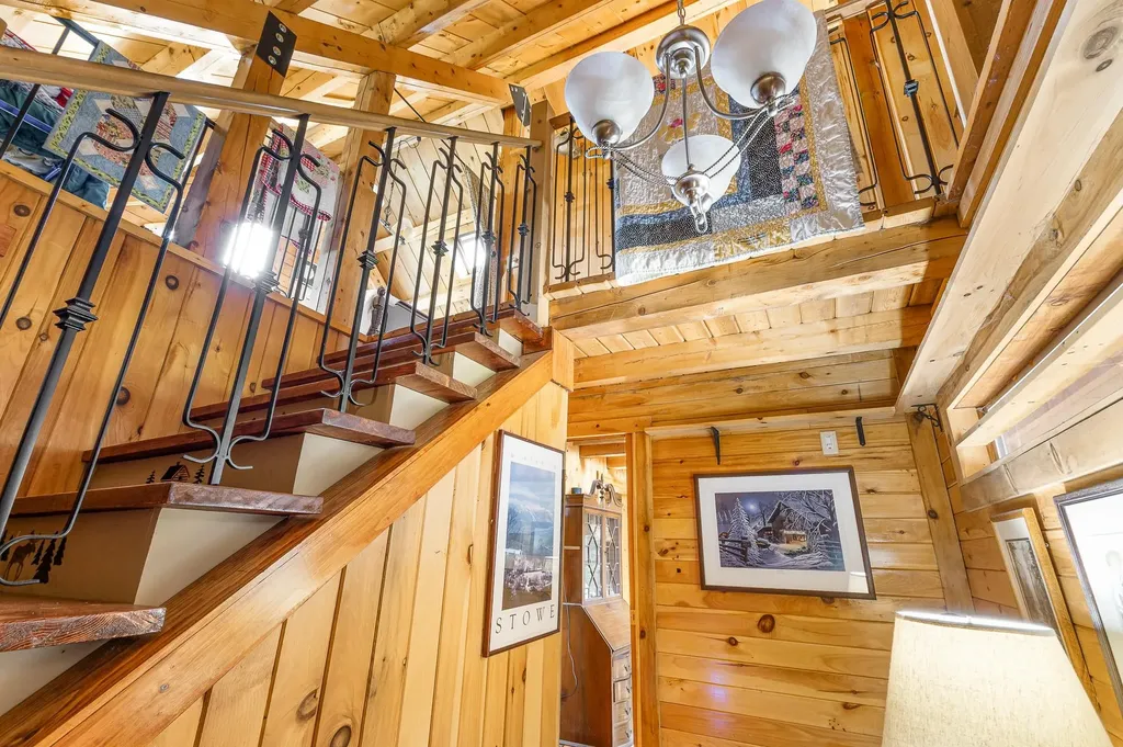 146 Claybrook Road Canaan VT 05903