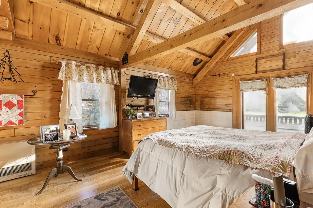 146 Claybrook Road Canaan VT 05903