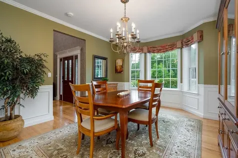 32 Wildwood Road Auburn NH 03032