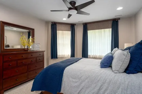 32 Wildwood Road Auburn NH 03032