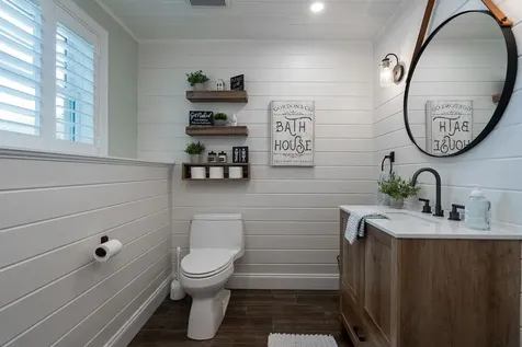 32 Wildwood Road Auburn NH 03032