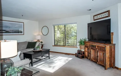 2 Overlook Drive Atkinson NH 03811