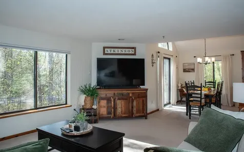 2 Overlook Drive Atkinson NH 03811