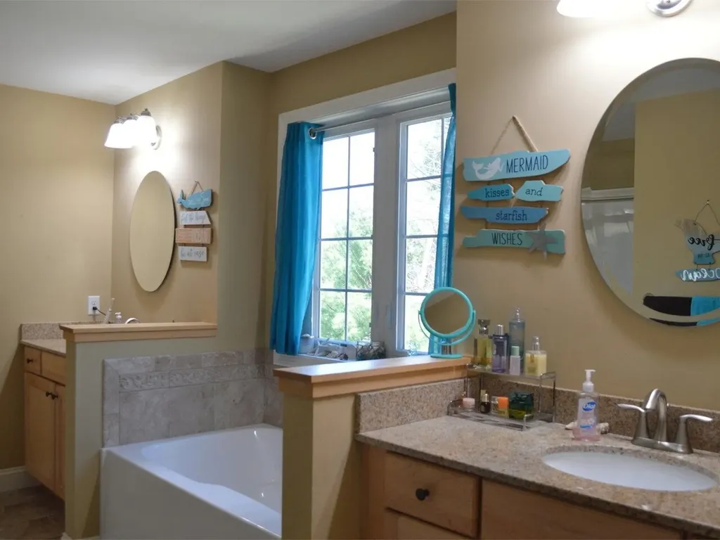 39 Laurel Drive Essex VT 05452