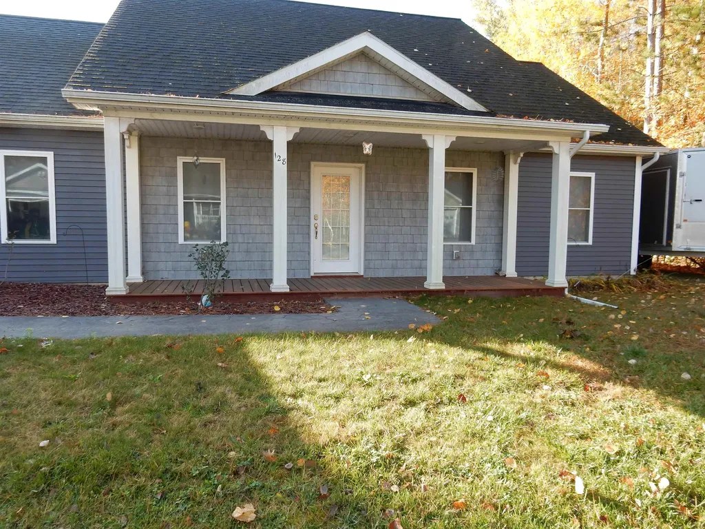 128 Cherry Lane Newport City VT 05855