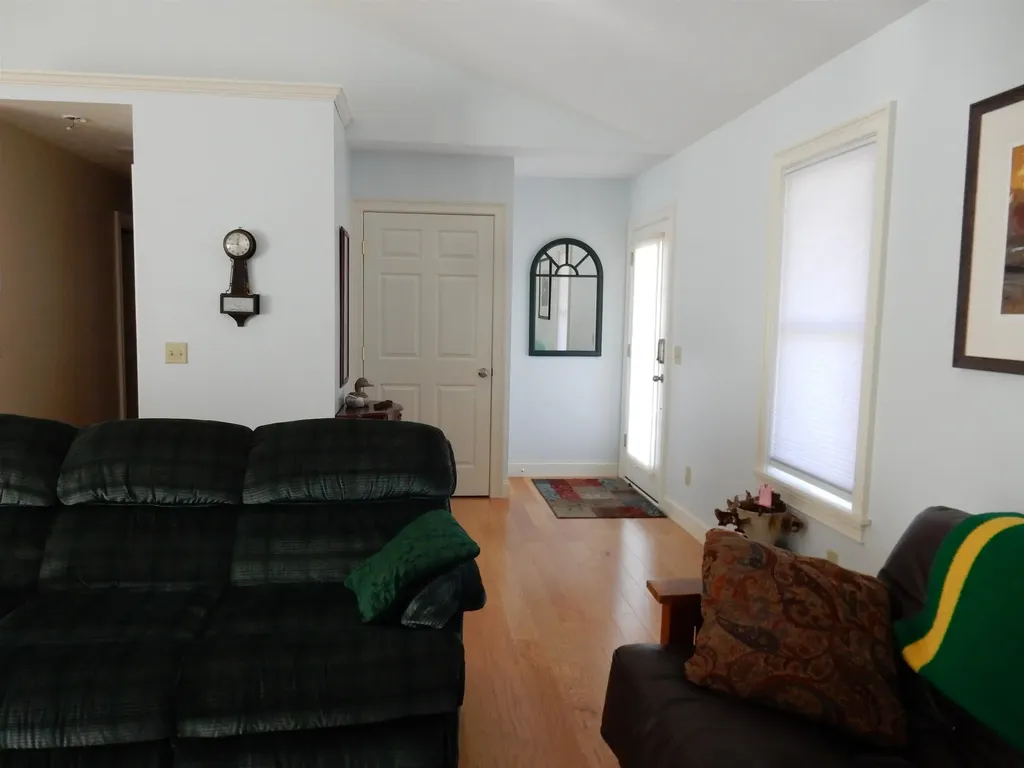 128 Cherry Lane Newport City VT 05855