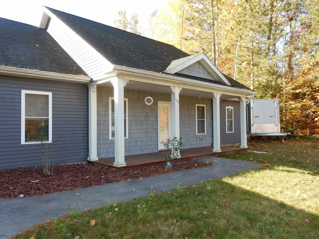 128 Cherry Lane Newport City VT 05855