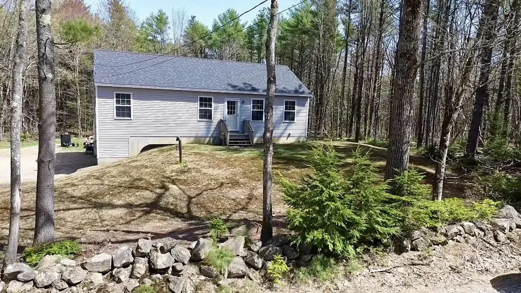 89 Cooke Road Barnstead NH 03225