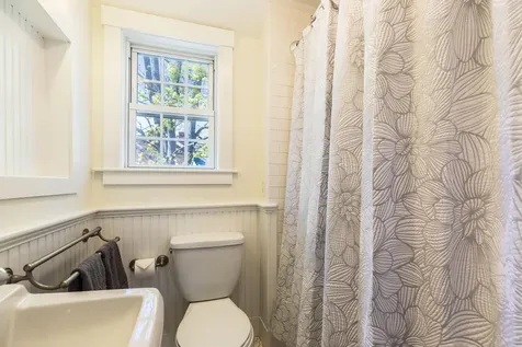 623 Kearsarge Way Portsmouth NH 03801