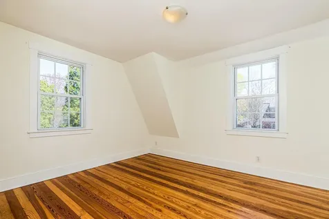 623 Kearsarge Way Portsmouth NH 03801