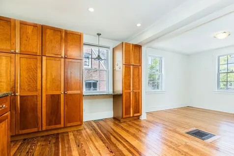 623 Kearsarge Way Portsmouth NH 03801