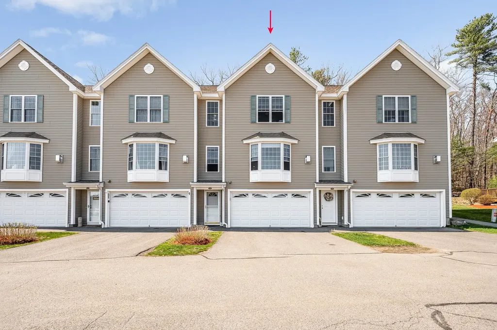 12a Aster Court Hudson NH 03051