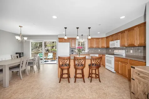 12a Aster Court Hudson NH 03051