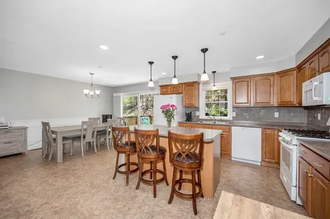 12a Aster Court Hudson NH 03051