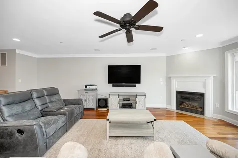 12a Aster Court Hudson NH 03051