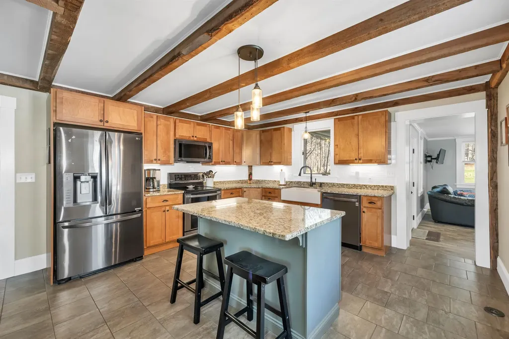 104 Pease Road Meredith NH 03253