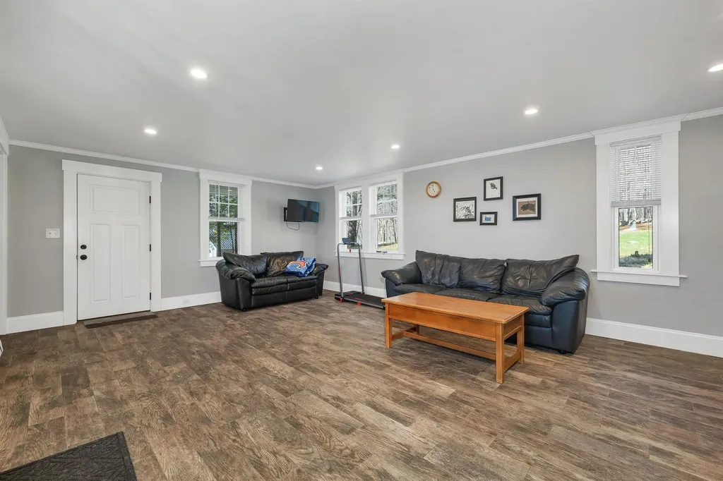 104 Pease Road Meredith NH 03253