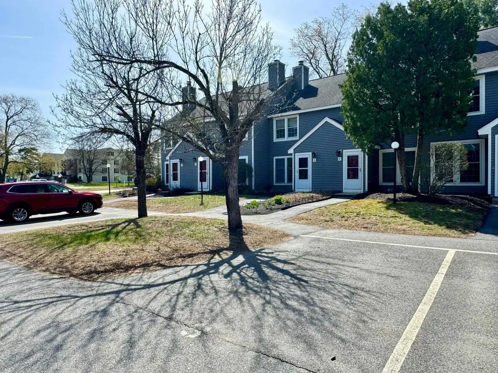 3 NE Village Road Concord NH 03301