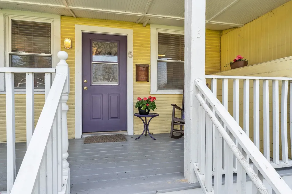 5 Gosse Court Burlington VT 05408