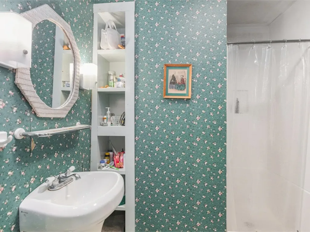 321 East River Road Lincoln VT 05443