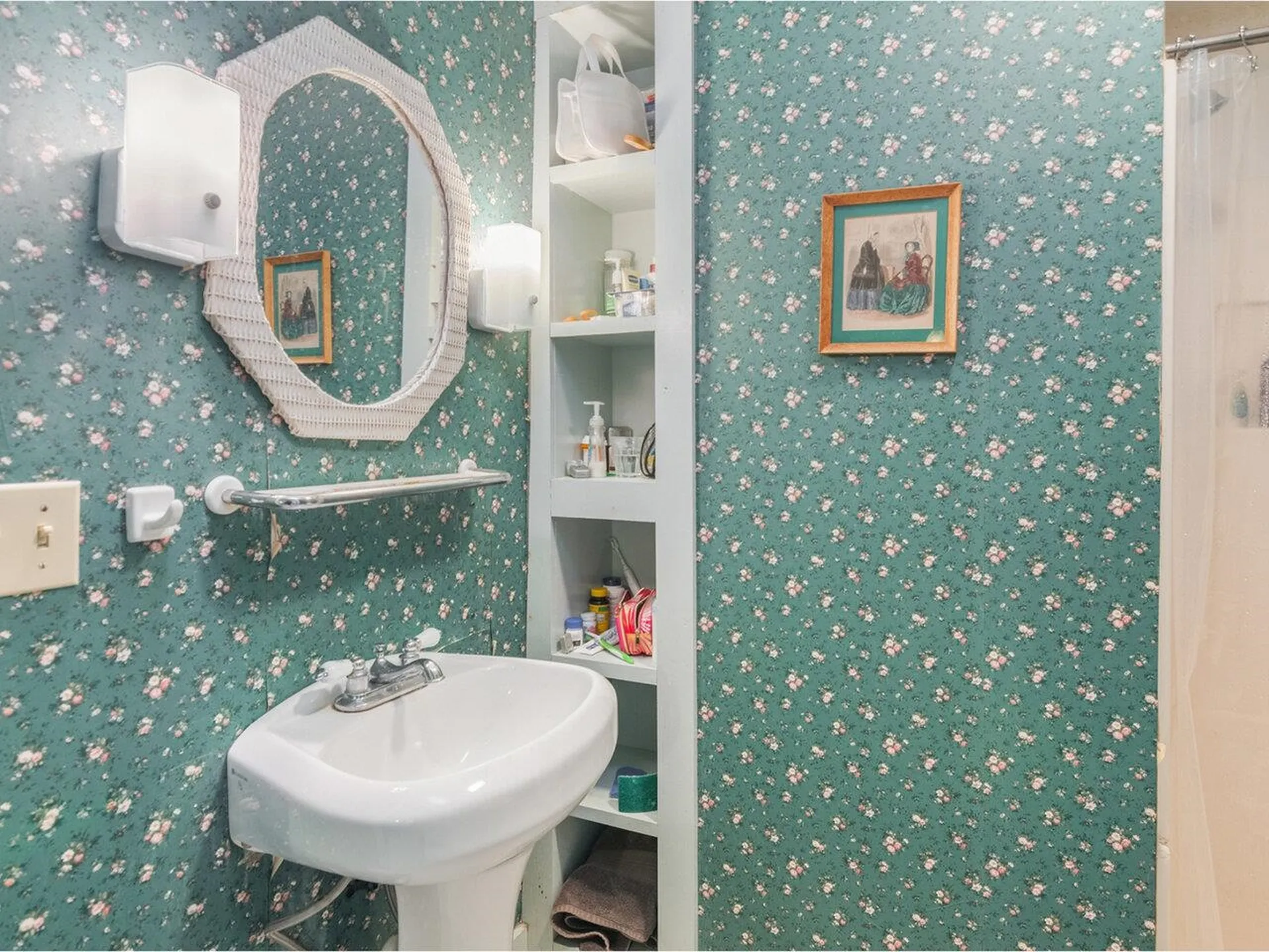 321 East River Road Lincoln VT 05443