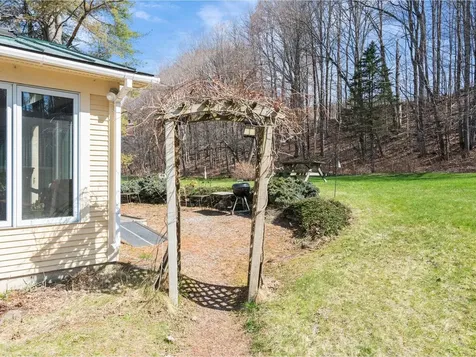 321 East River Road Lincoln VT 05443