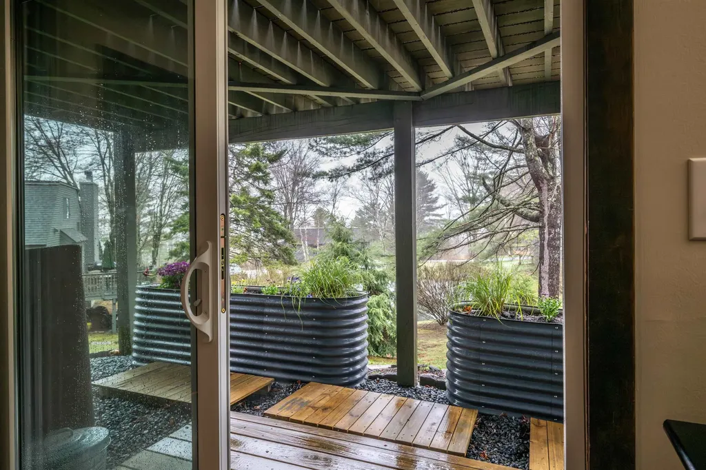 535 Williams Lane Hartford VT 05059