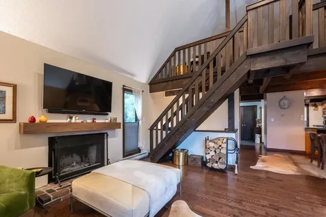 535 Williams Lane Hartford VT 05059