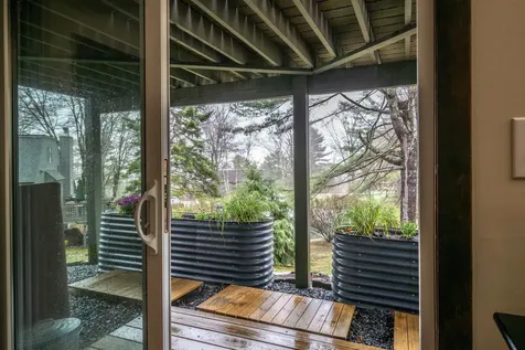 535 Williams Lane Hartford VT 05059