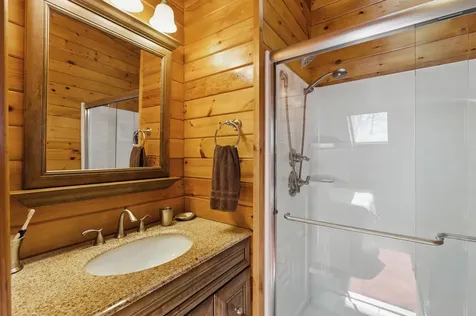 44 Auclair Road Middleton NH 03887