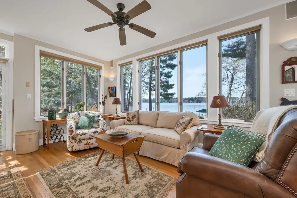 25 Broadview Terrace Gilford NH 03249