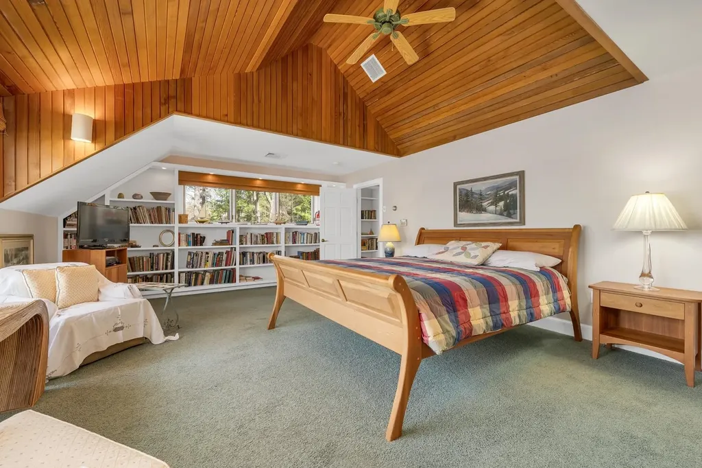 25 Broadview Terrace Gilford NH 03249