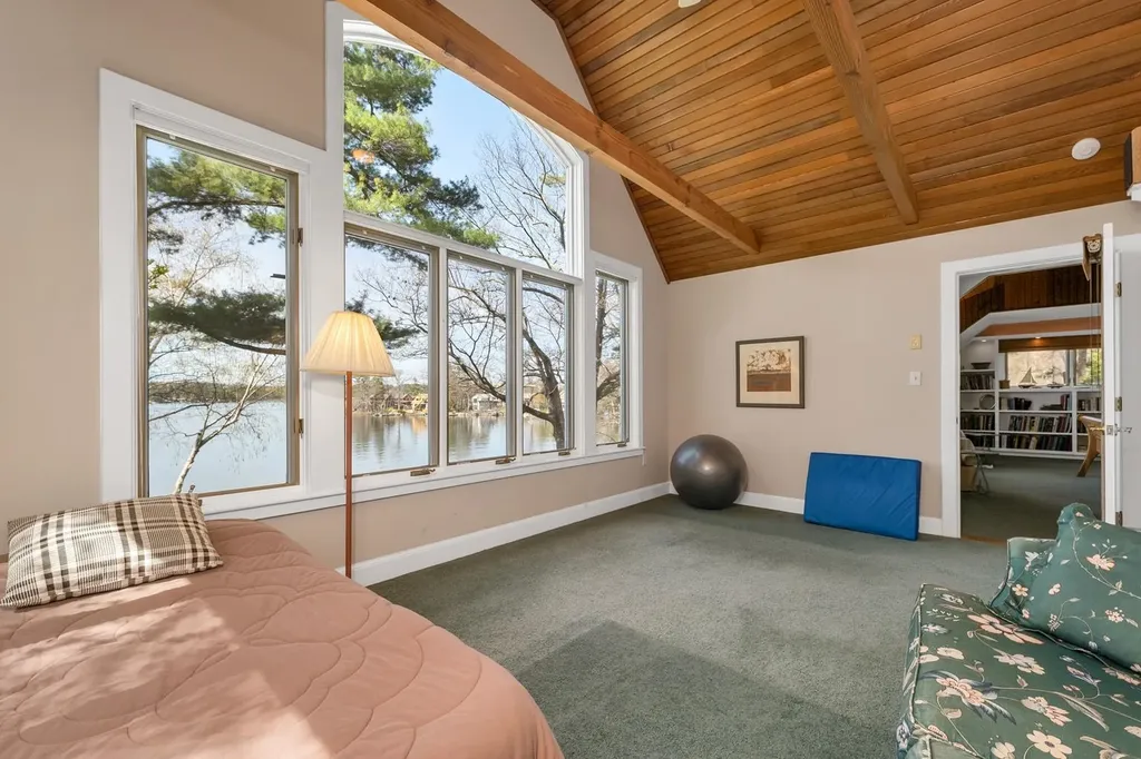 25 Broadview Terrace Gilford NH 03249