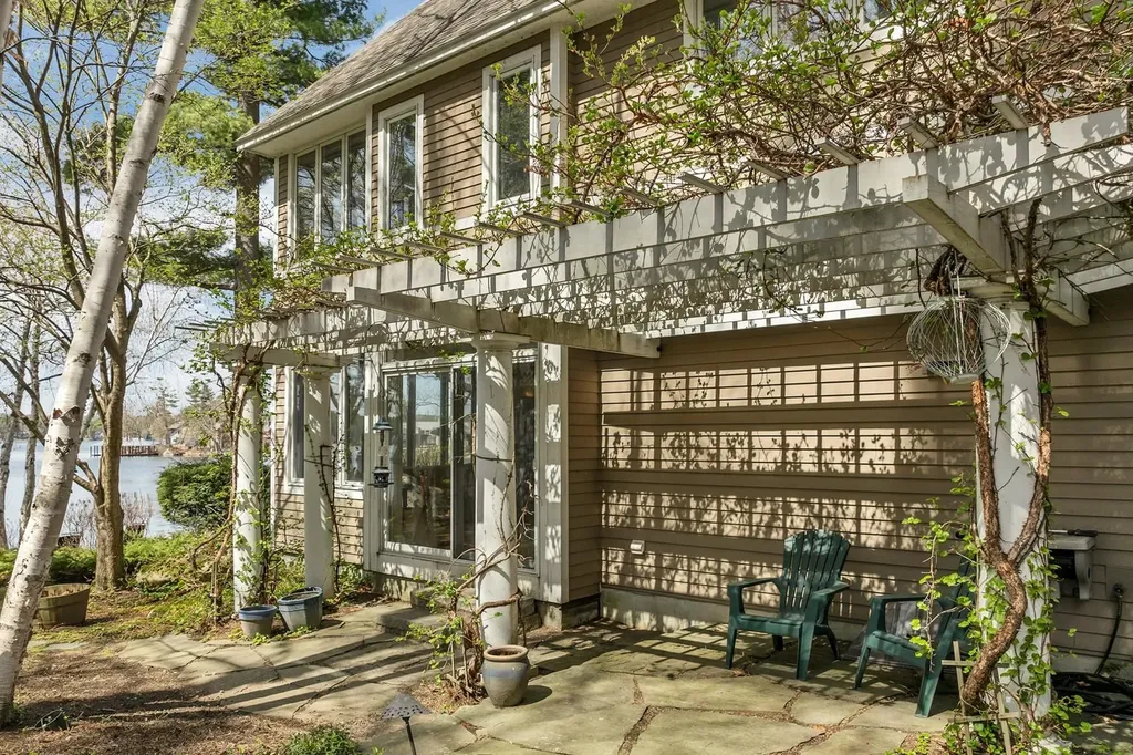 25 Broadview Terrace Gilford NH 03249