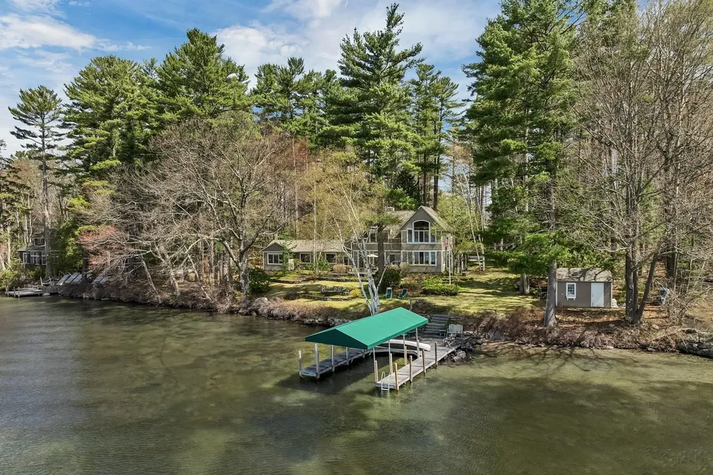 25 Broadview Terrace Gilford NH 03249