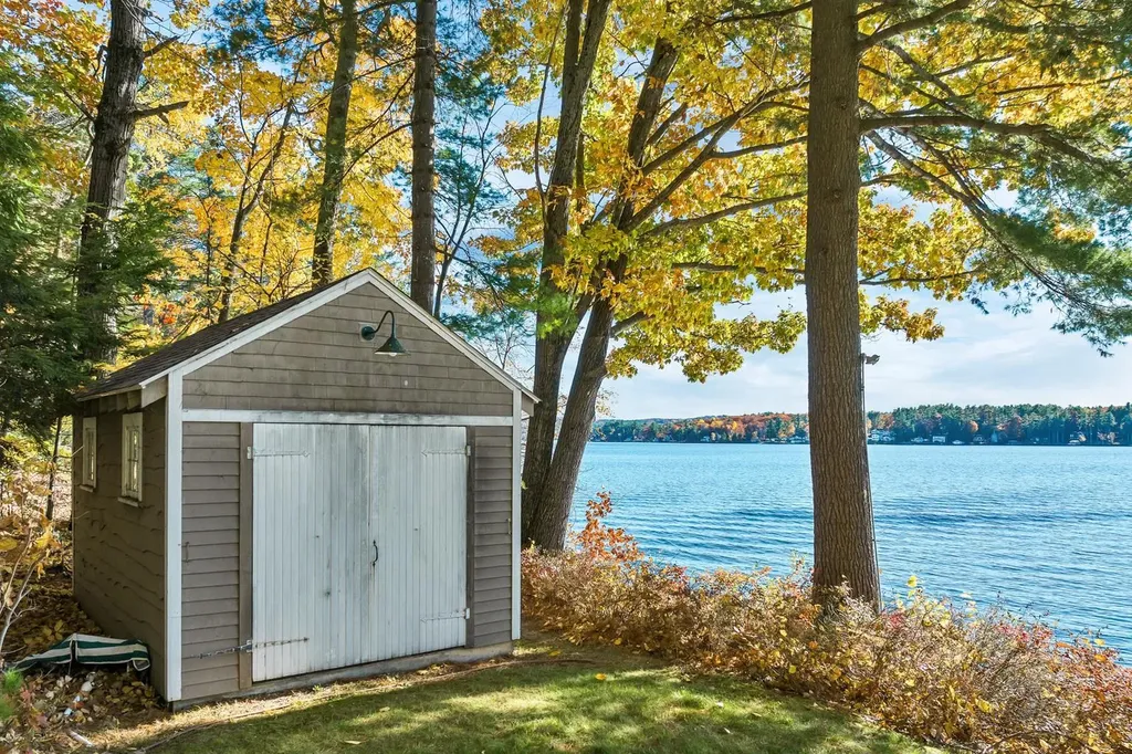 25 Broadview Terrace Gilford NH 03249