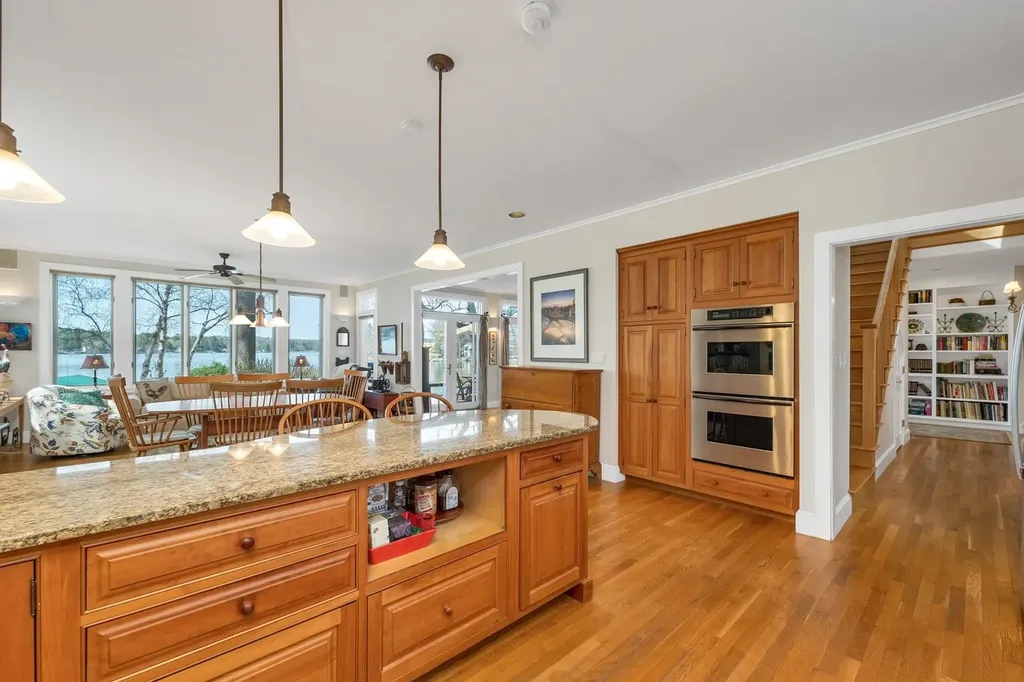 25 Broadview Terrace Gilford NH 03249