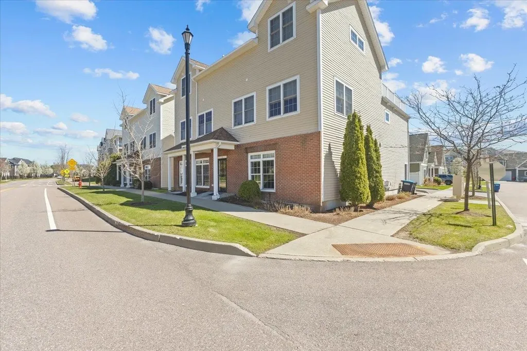 19 Jakes Way Williston VT 05495