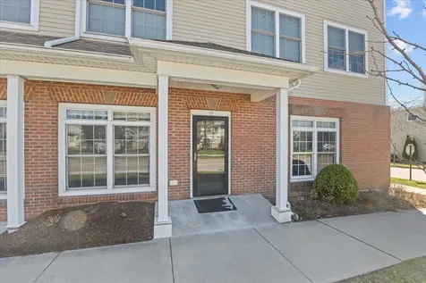 19 Jakes Way Williston VT 05495