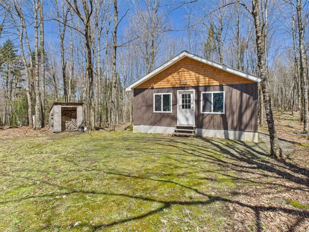 85 Sullivan Drive Stewartstown NH 03576