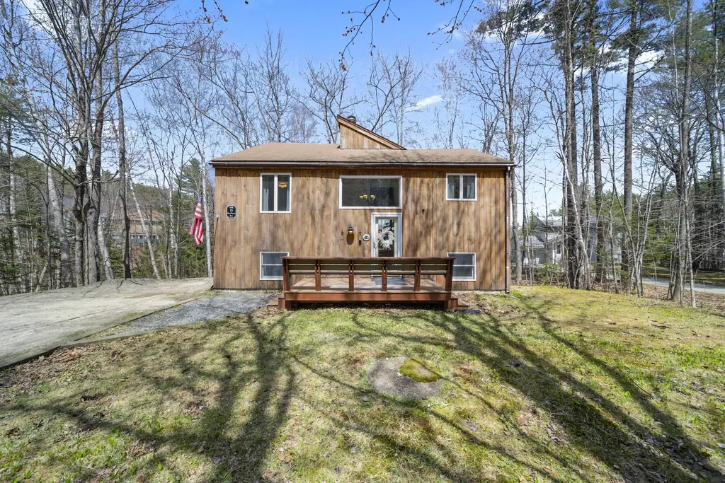 15 Goose Hollow Road Campton NH 03223