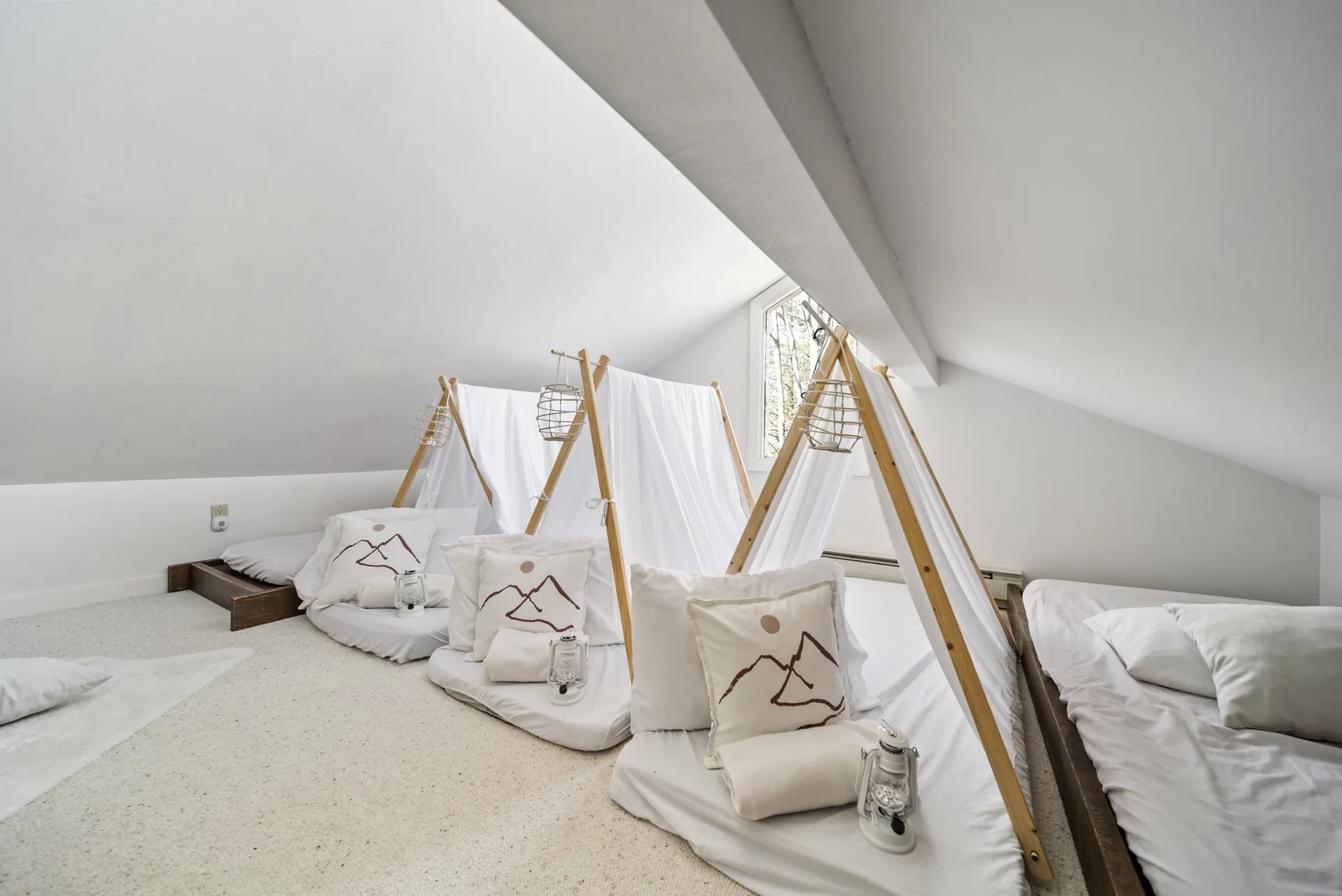 15 Goose Hollow Road Campton NH 03223