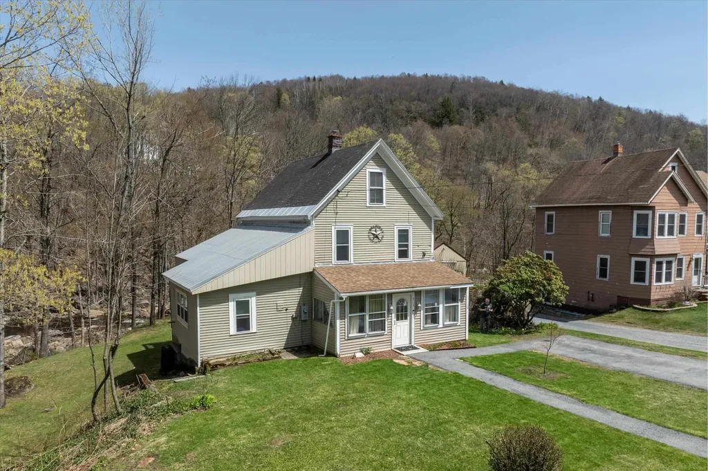 313 Tunnel Street Readsboro VT 05350